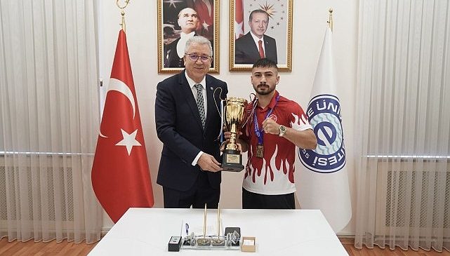 Egeli milli sporcu Ali Ataberk Gürbüzcan,  Avrupa Şampiyonu oldu